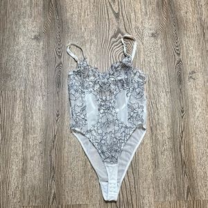 Floral Lace bodysuit teddy Size S